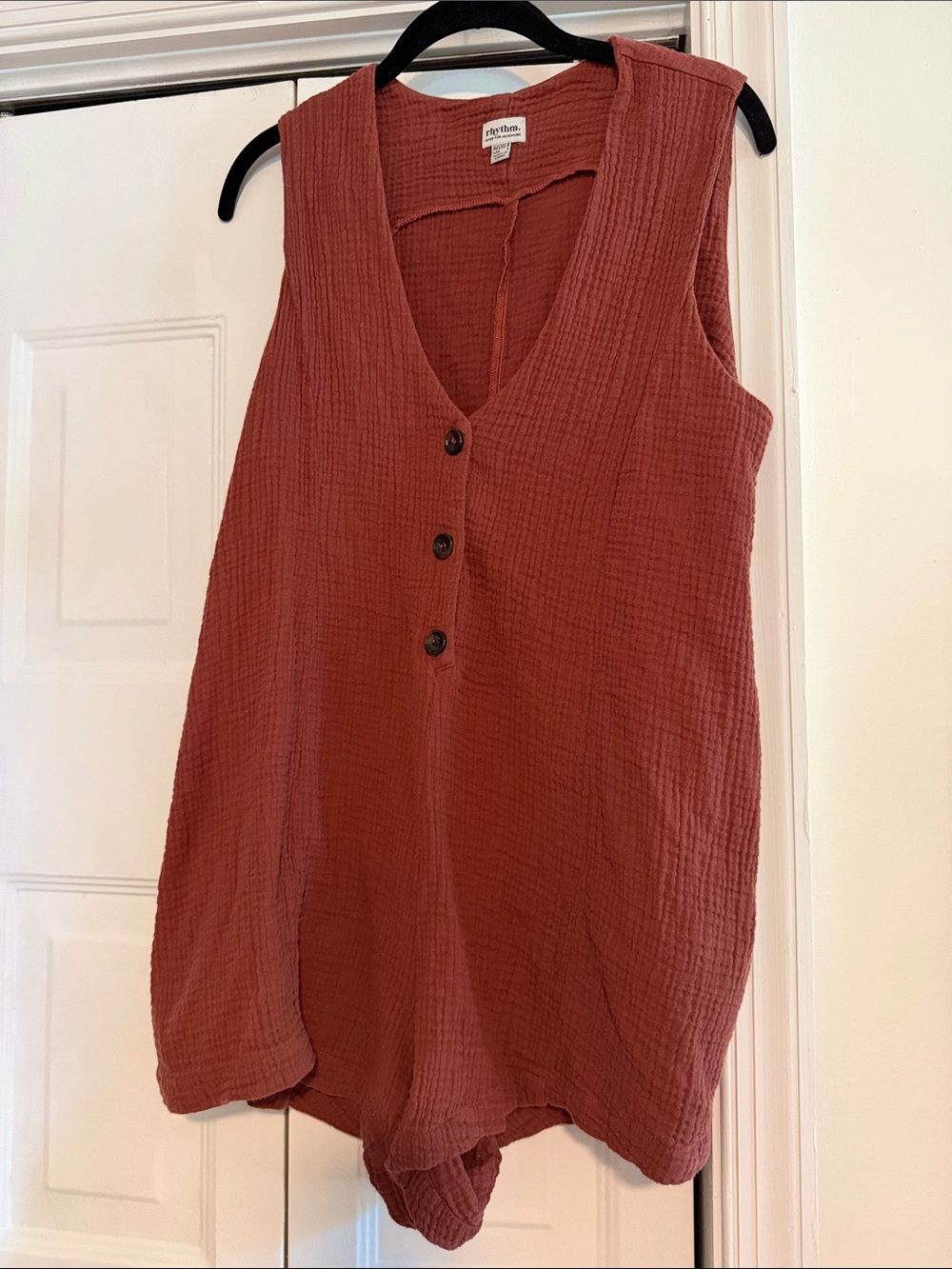 Rhythm. Rust-Red Gauze Sleeveless Romper with Button Front